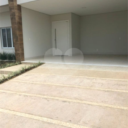 Casa à venda com 4 suítes no condomínio Chácara Ondina, Sorocaba - SP