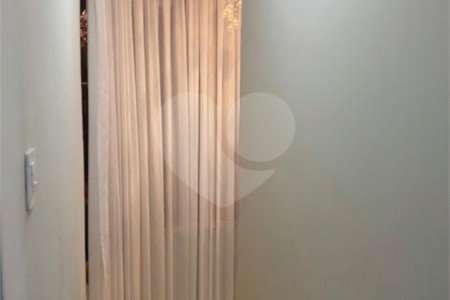 Casa à venda com 3 suítes no condomínio Campos do Conde I, Paulínia - SP