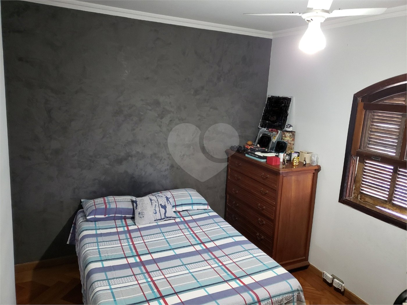 Sobrado à venda com 3 quartos, sendo 1 suíte,  em Vila Gustavo, São Paulo, SP