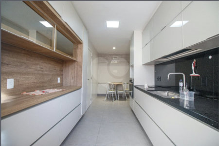Apartamento à venda com 4 quartos, sendo 2 suítes,  em Tijuca, Rio de Janeiro, RJ