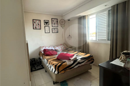 Casa à venda com 5 quartos em Vila Granada, São Paulo, SP