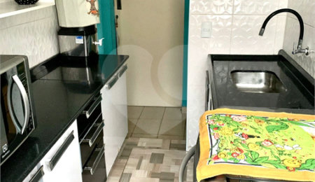 LINDO APARTAMENTO COM 02 DORMITÓRIOS.