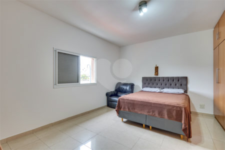 Casa à venda com 3 quartos em Campo Grande, São Paulo, SP