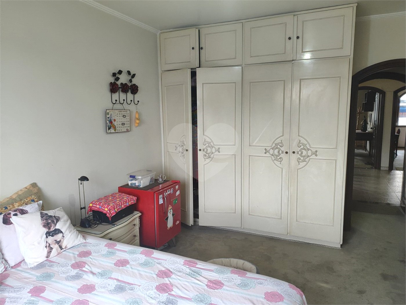 Casa à venda com 4 quartos, sendo 2 suítes, no condomínio Chácara das Rosas, São Paulo - SP