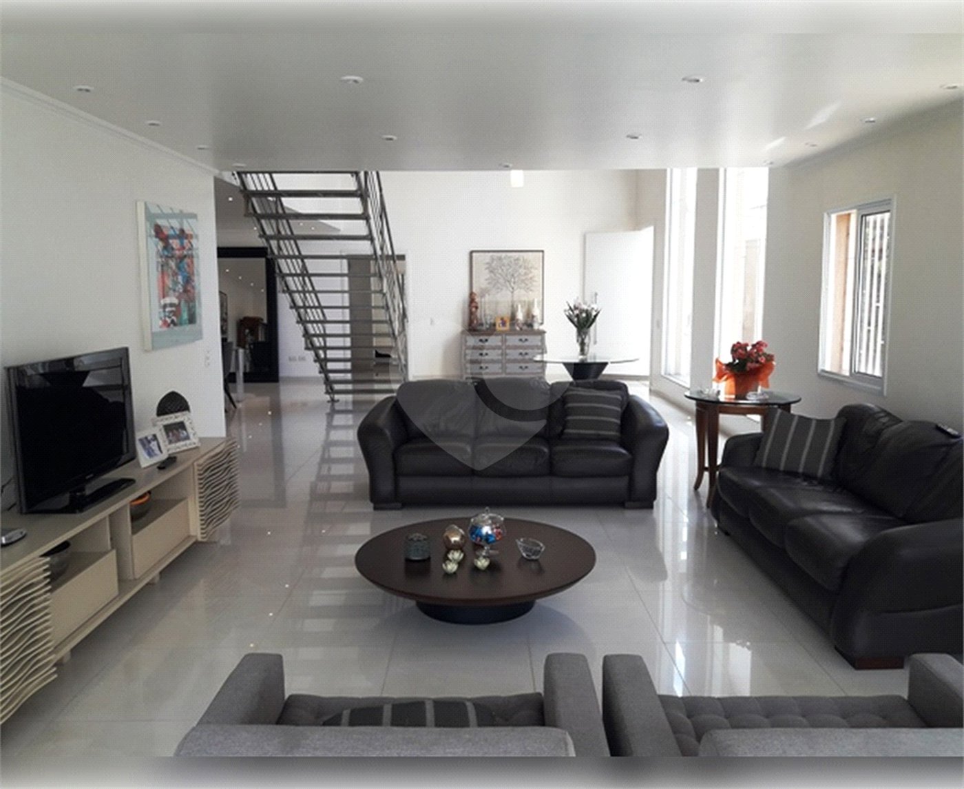 Casa à venda com 4 quartos, sendo 3 suítes, em Santana, São Paulo, SP