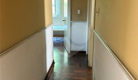 Casa à venda com 3 quartos, sendo 1 suíte,  em Interlagos, São Paulo, SP