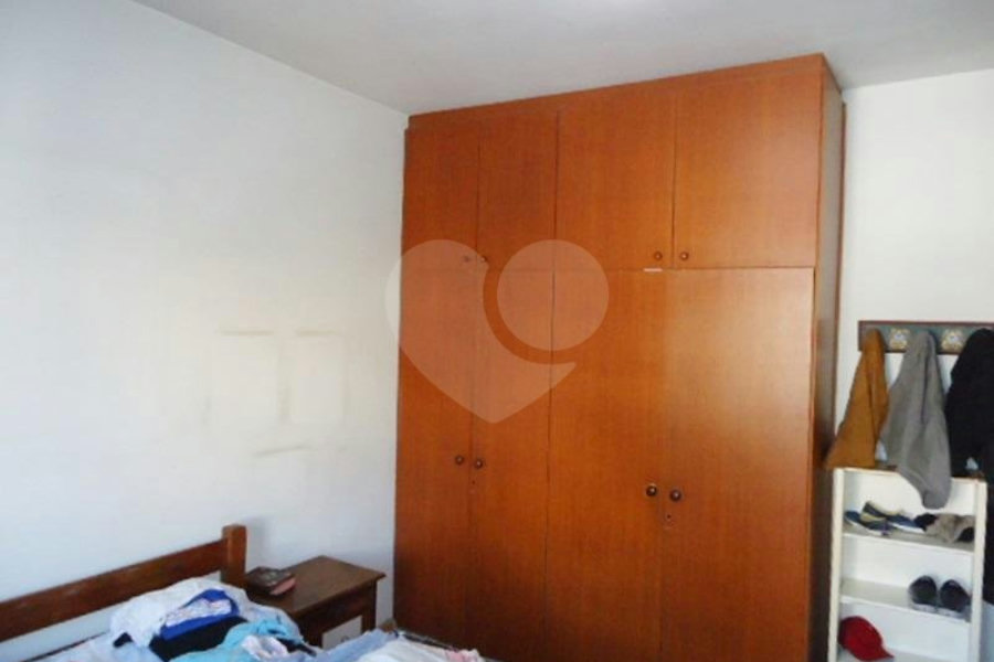 Sobrado à venda com 3 quartos em Jardim Peri, São Paulo, SP