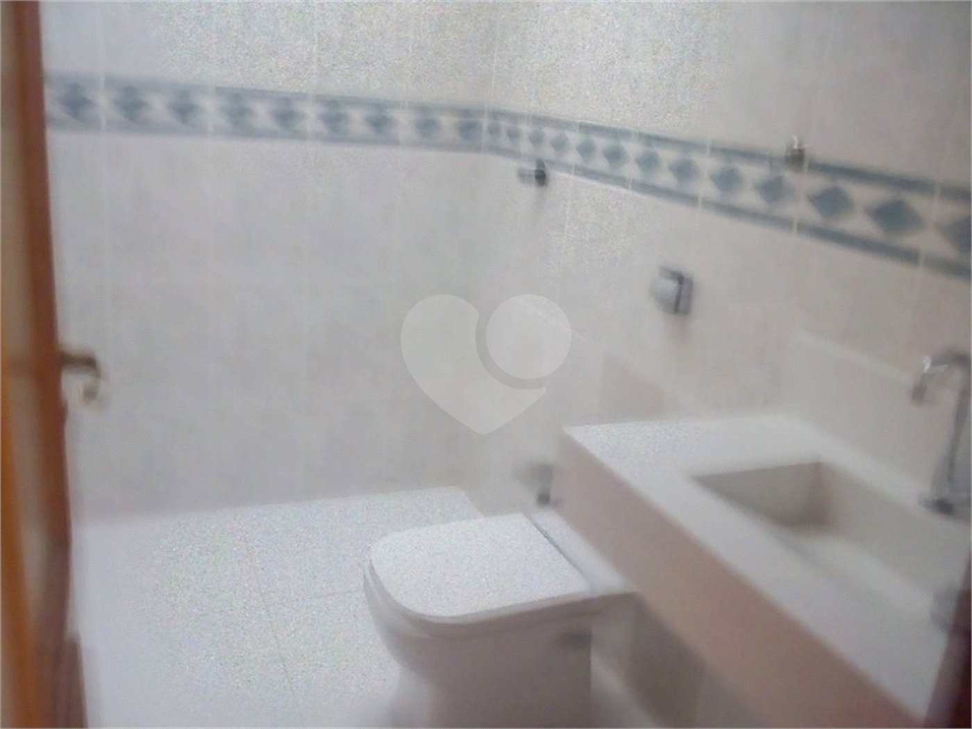 Casa Térrea à venda com 3 quartos, sendo 2 suítes, em Vila Rosália, Guarulhos, SP