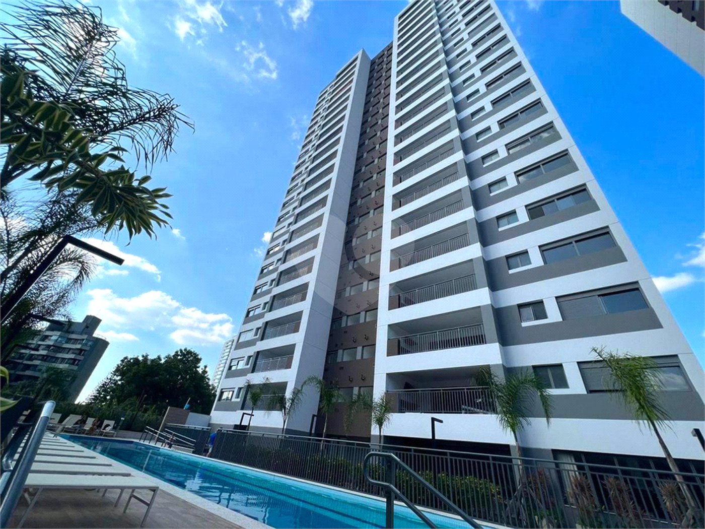 Apartamento à venda com 3 suítes em Jardim Prudência, São Paulo, SP