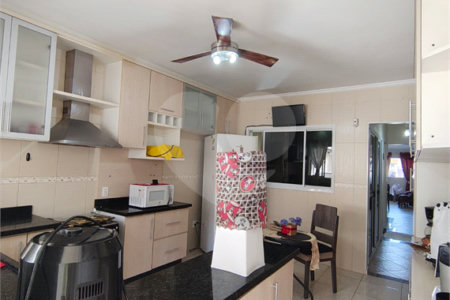 Sobrado à venda com 3 quartos, sendo 1 suíte,  em Vila Matilde, São Paulo, SP