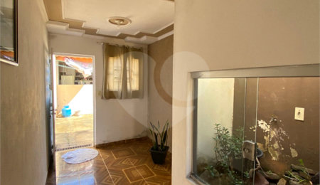 Casa à venda com 3 quartos em Cambuí, Itapetininga, SP