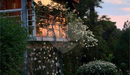 Casa Térrea à venda com 4 quartos, sendo 1 suíte,  em Roseira, Mairiporã, SP