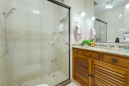 Apartamento à venda com 3 quartos, sendo 1 suíte, em Leblon, Rio de Janeiro, RJ