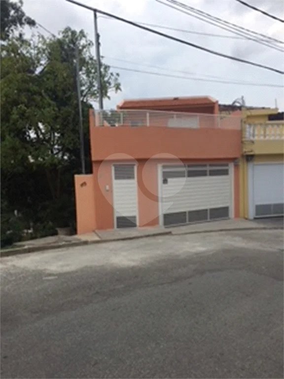 Sobrado à venda com 6 quartos, sendo 4 suítes,  em Jardim Ester, São Paulo, SP