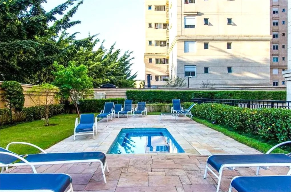 Apartamento à venda com 3 quartos, sendo 2 suítes, em Brooklin Paulista, São Paulo, SP