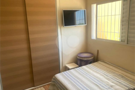 Casa à venda com 4 quartos, sendo 2 suítes, em Jardim Samara, São Paulo, SP