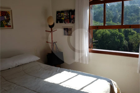 Sobrado à venda com 3 quartos, sendo 1 suíte,  em Jardim Olympia, São Paulo, SP