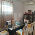 Casa à venda com 3 quartos, sendo 2 suítes, no condomínio Rio Bon, Rio de Janeiro - RJ
