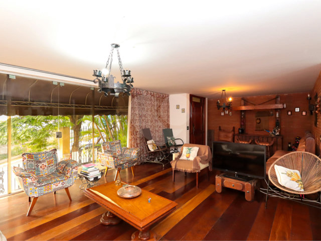 Casa à venda com 4 quartos, sendo 1 suíte,  em Brooklin, São Paulo, SP