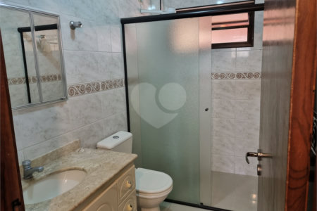 Sobrado à venda com 3 quartos, sendo 2 suítes, em Jardim Duprat, São Paulo, SP
