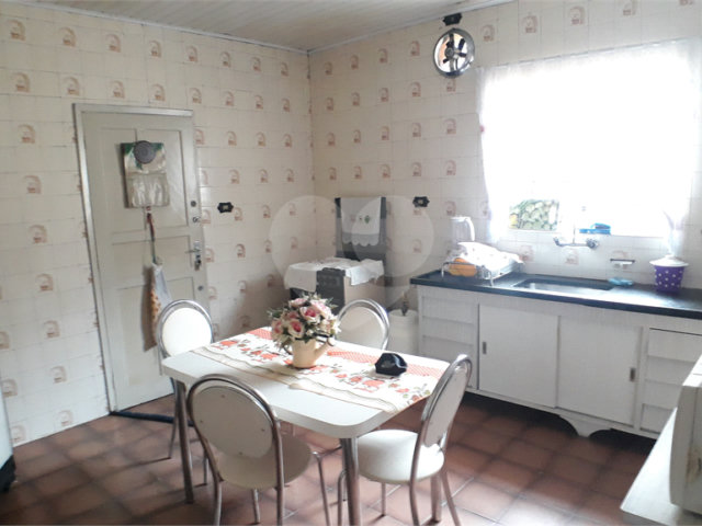 Casa Térrea à venda com 3 quartos, sendo 1 suíte,  em Carandiru, São Paulo, SP