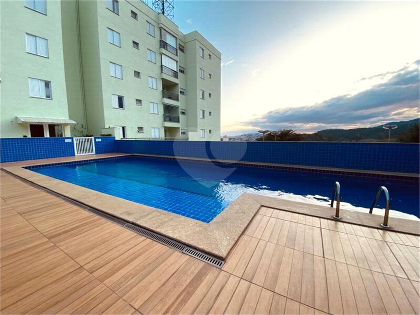 Apartamento à venda com 2 quartos em Horto, São Paulo, SP