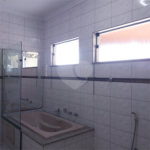 Casa à venda com 4 quartos, sendo 3 suítes, no condomínio Arujá 5, Arujá - SP