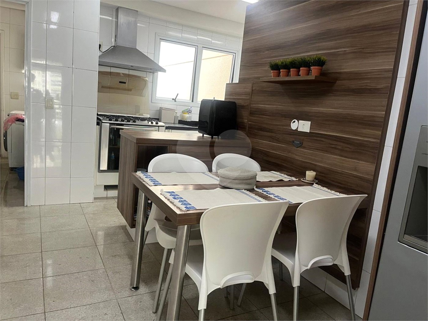 Apartamento à venda com 3 quartos, sendo 2 suítes, em Vila Mariana, São Paulo, SP