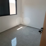 Casa à venda com 3 quartos, sendo 1 suíte, no condomínio Residencial Jardins da Catalunha, Atibaia - SP
