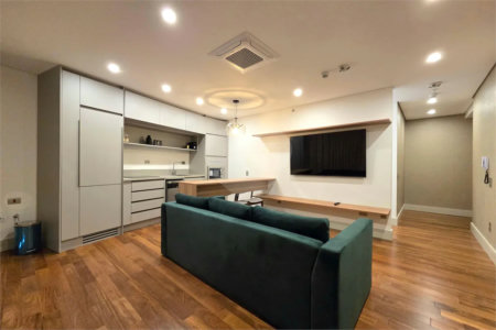 Apartamento à venda ou para alugar com 2 quartos, sendo 1 suíte, em Vila Olímpia, São Paulo, SP