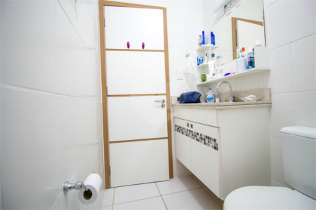 Sobrado à venda com 4 quartos, sendo 3 suítes,  no Centro, São Roque, SP