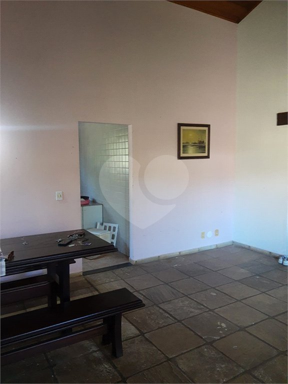 Casa à venda com 4 quartos, sendo 1 suíte, em Praia Rasa, Armação dos Búzios, RJ