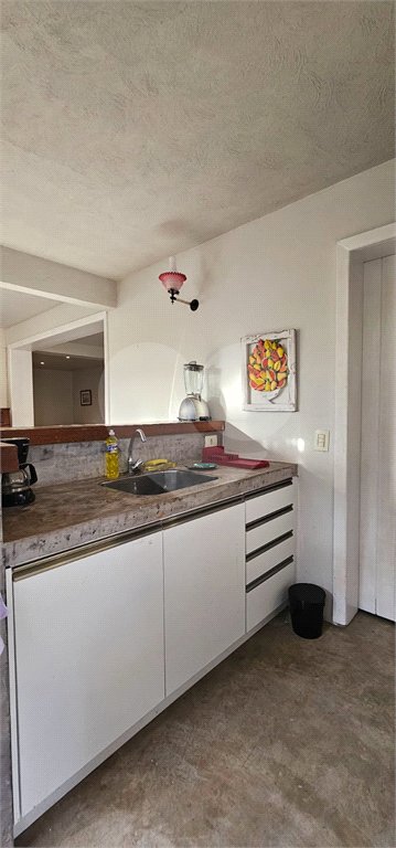 Casa à venda com 4 quartos, sendo 3 suítes, em João Fernandes, Armação dos Búzios, RJ