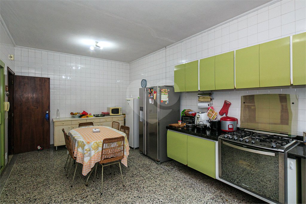 Casa Térrea à venda com 4 quartos, sendo 1 suíte, em Alto da Boa Vista, São Paulo, SP
