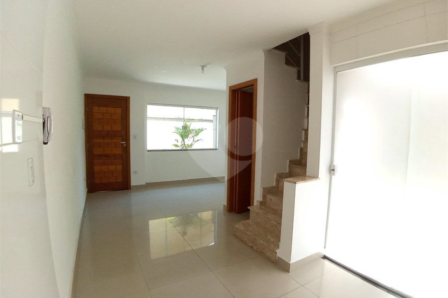 Casa à venda com 2 suítes no condomínio Residencial Vista Vila Guilherme, São Paulo - SP