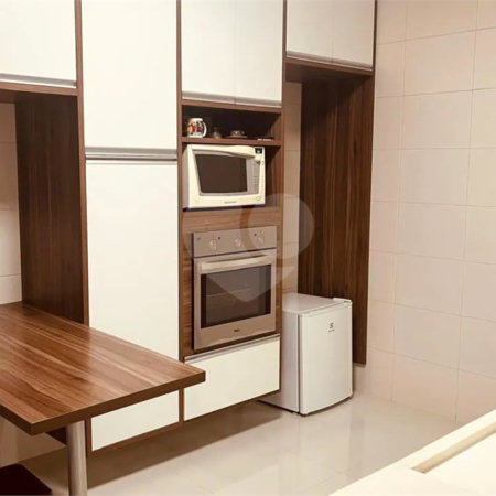 Casa à venda com 3 suítes em CUPECÊ, São Paulo, SP
