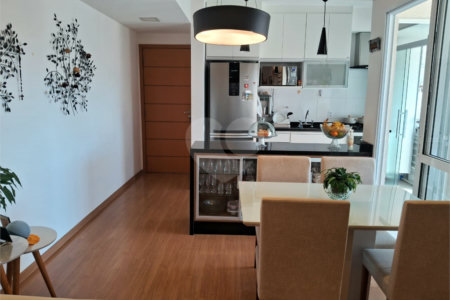 Apartamento à venda com 2 quartos, sendo 1 suíte,  no Centro, Mogi das Cruzes, SP