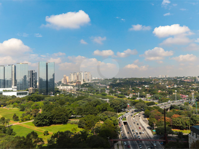Apartamento à venda com 4 suítes em Cidade Jardim, São Paulo, SP