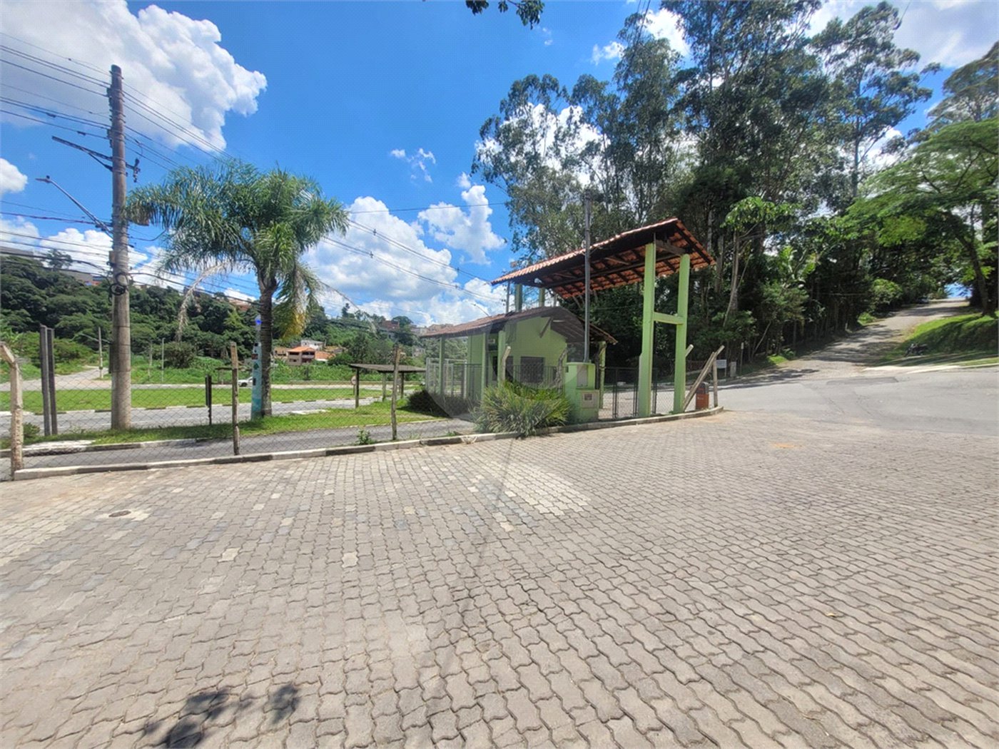 Terreno à venda em Parque Rizzo, Cotia, SP