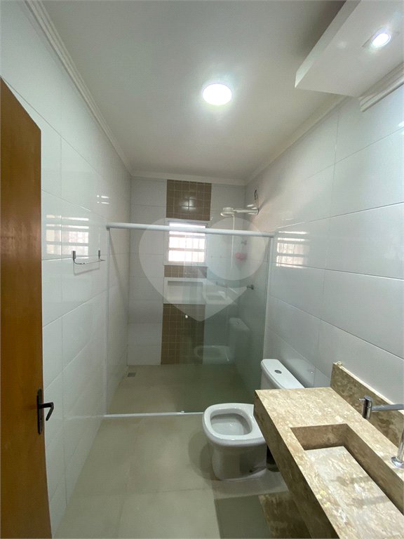 Sobrado para alugar com 4 quartos em Campos de Atibaia, Atibaia, SP