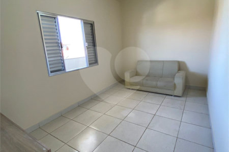 Sobrado à venda com 3 quartos em Jundiapeba, Mogi das Cruzes, SP