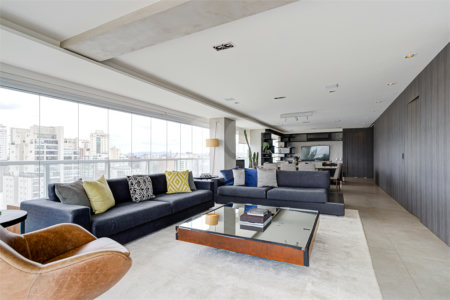 Apartamento à venda com 3 suítes em Campo Belo, São Paulo, SP