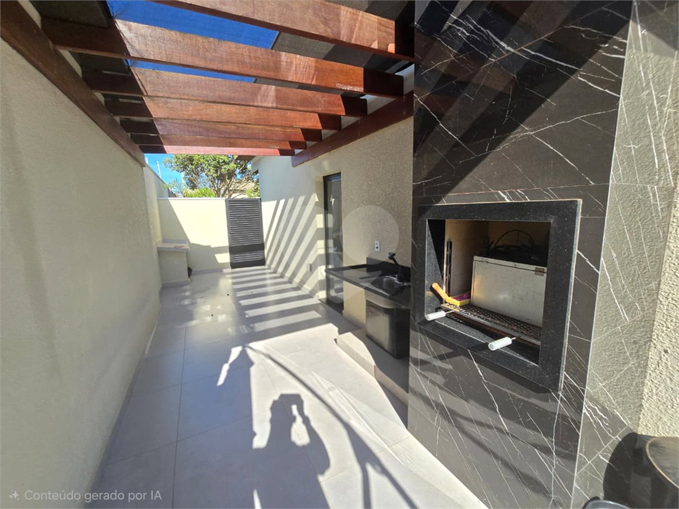 Casa à venda com 3 quartos, sendo 1 suíte, em Residencial Lago dos Ipês, Itapetininga, SP