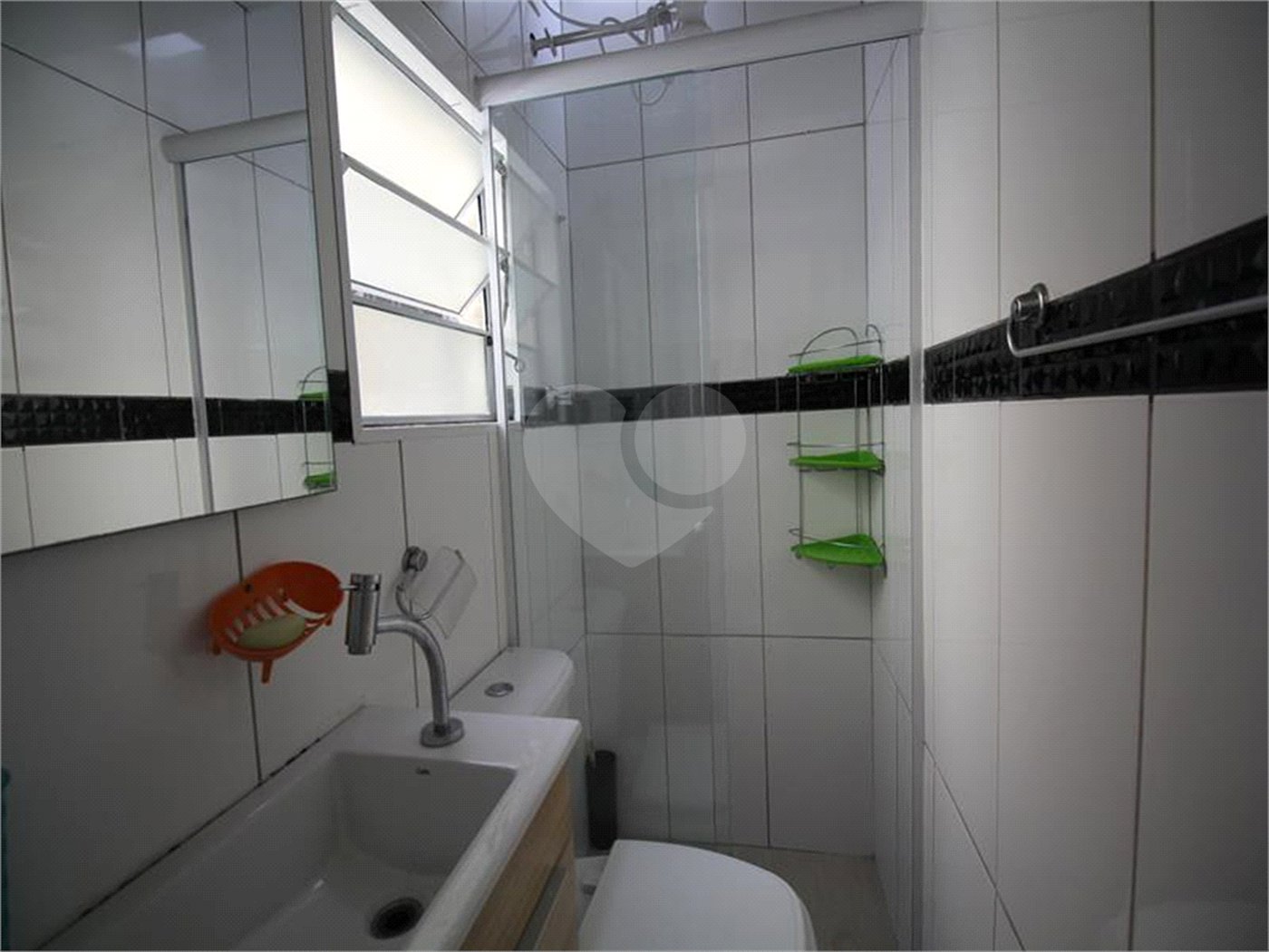 Casa à venda com 3 quartos, sendo 1 suíte, em Vila Clementino, São Paulo, SP