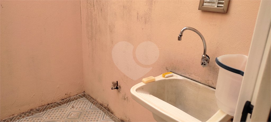 Sobrado à venda com 3 quartos, sendo 1 suíte, em Vila Almeida, Indaiatuba, SP