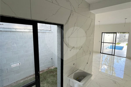 Casa à venda com 3 quartos, sendo 1 suíte,  em Vila São Paulo, Mogi das Cruzes, SP