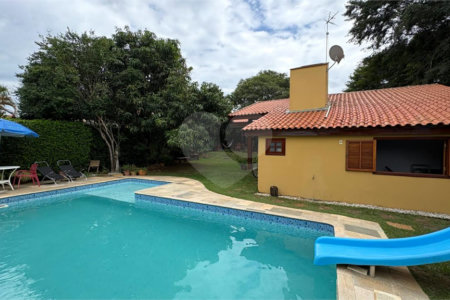 Casa à venda com 4 quartos, sendo 2 suítes,  no condomínio Vivendas do Lago, Sorocaba - SP