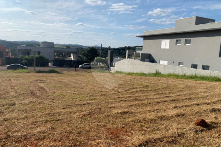 Terreno à venda em Cachoeira, Atibaia, SP
