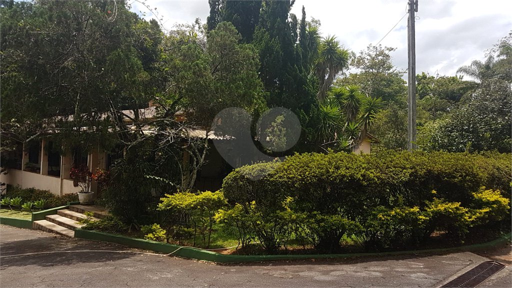 Casa à venda com 5 quartos, sendo 1 suíte, em Serra da Cantareira, Mairiporã, SP