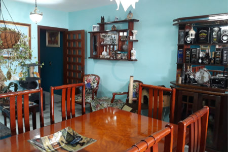 Sobrado à venda com 3 quartos, sendo 1 suíte,  em Jardim Oriental, São Paulo, SP